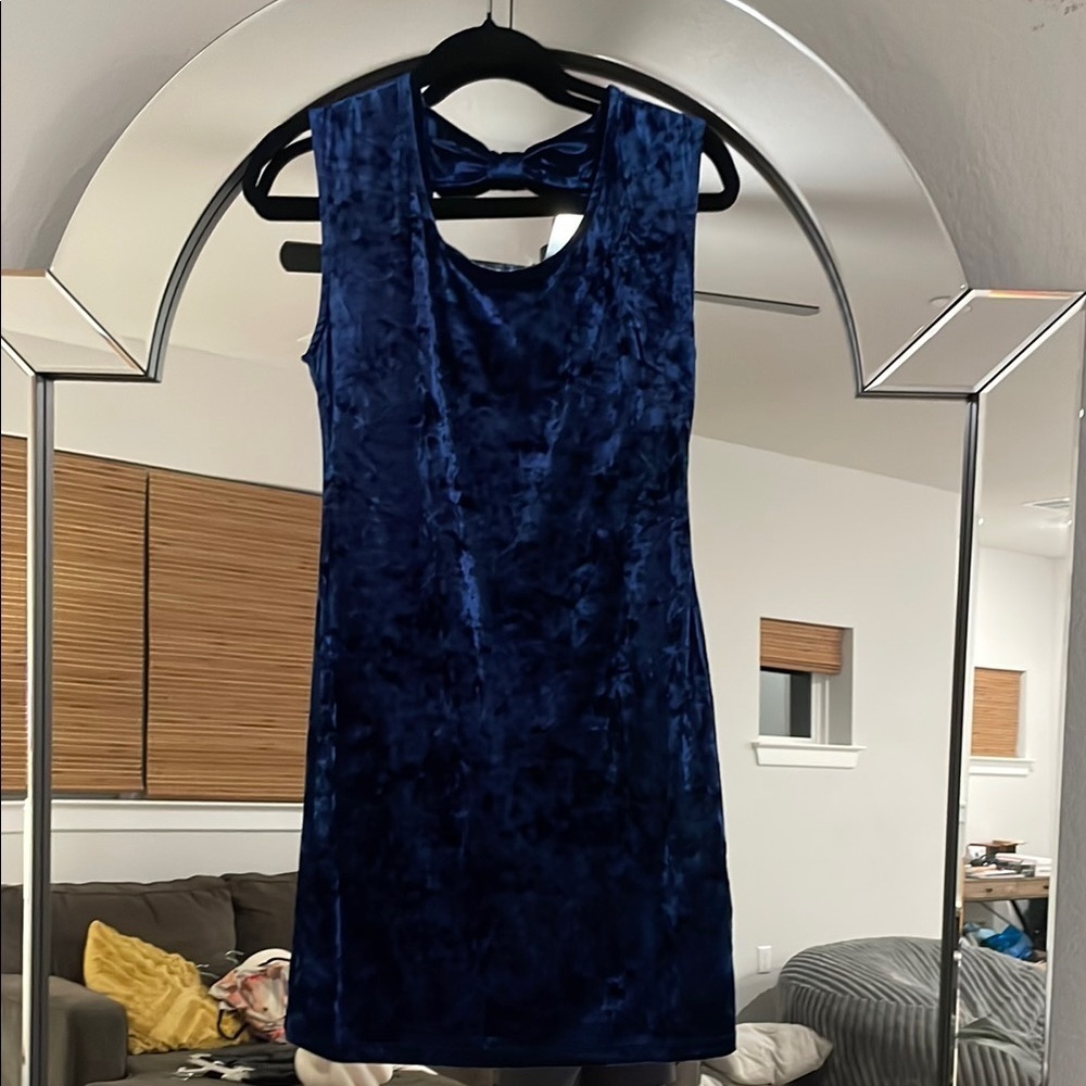 Forever 21 Navy Velvet Mini Dress